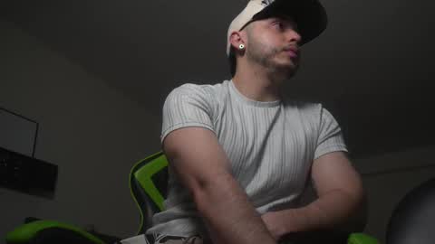 Bryannsex online show from April 5, 12:30 am