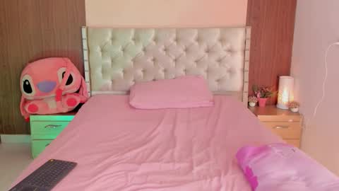 Snapshot of bryonny_ chatting on October 15, 12:27 pm Carly online show from October 15, 12:27 pm
