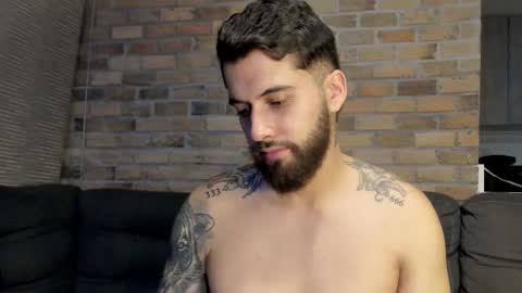 Snapshot of bryson_jace1 chatting on December 17, 12:05 am Bryson Jace online show from December 17, 12:05 am