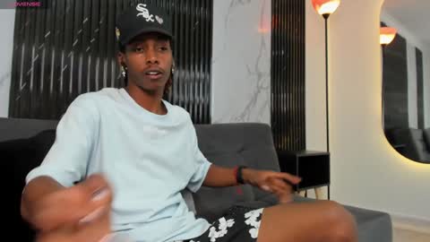 Snapshot of bryxxxon1 chatting on December 7, 3:08 pm Bryxon online show from December 7, 3:08 pm