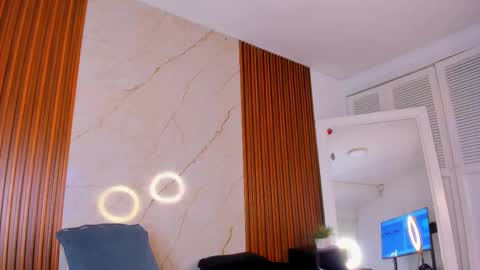 Snapshot of bryxxxon1 chatting on February 13, 6:05 pm Bryxon online show from February 13, 6:05 pm