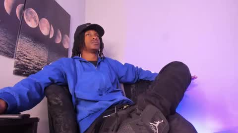 Snapshot of bryxxxon1 chatting on October 11, 4:05 pm Bryxon online show from October 11, 4:05 pm