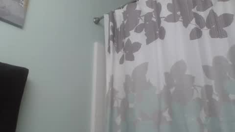 Snapshot of btownstud chatting on February 19, 5:27 am btownstud online show from February 19, 5:27 am