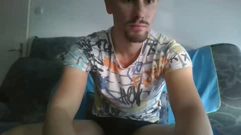 Snapshot of buandci chatting on November 5, 11:32 am Bu and Ci online show from November 5, 11:32 am