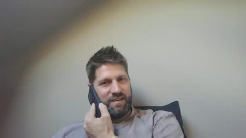 Snapshot of bubblebee1982 chatting on June 4, 3:18 pm bubblebee1982 online show from June 4, 3:18 pm