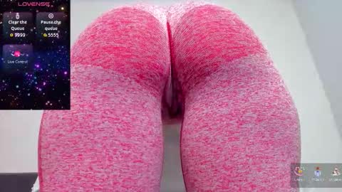 Snapshot of bubblebum4you chatting on October 1, 6:19 am bubblebum4you online show from October 1, 6:19 am