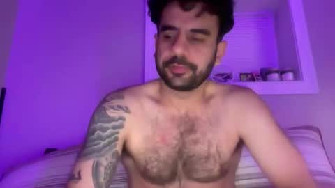 Snapshot of bubblebutt723 chatting on November 20, 10:59 am bubblebutt723 online show from November 20, 10:59 am