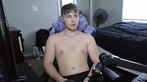 BubblebuttBdn online show from September 27, 5:40 pm