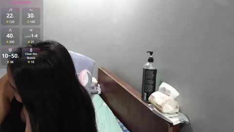 Snapshot of bubblebuttpinay chatting on February 5, 3:55 am Sunshine online show from February 5, 3:55 am
