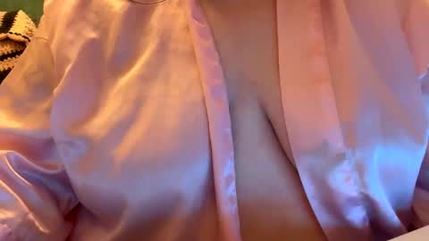 Snapshot of bubblegirl0 chatting on March 16, 9:52 pm bubblegirl online show from March 16, 9:52 pm