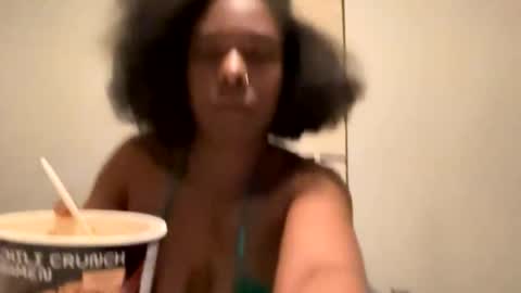 Bubblez the Doll online show from March 2, 3:41 am