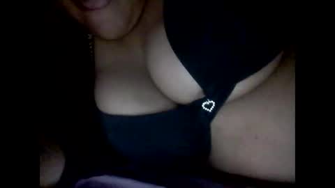 Snapshot of bubblgum3 chatting on May 14, 2:40 am koko kisses online show from May 14, 2:40 am