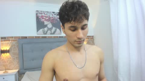 Snapshot of buddy_whitte chatting on January 27, 5:37 pm Buddy Whitte online show from January 27, 5:37 pm