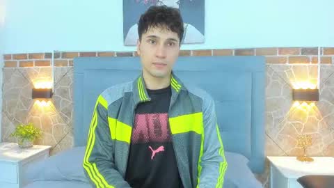 Snapshot of buddy_whitte chatting on March 9, 11:25 am Buddy Whitte online show from March 9, 11:25 am