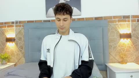 Snapshot of buddy_whitte chatting on March 12, 11:42 am Buddy Whitte online show from March 12, 11:42 am