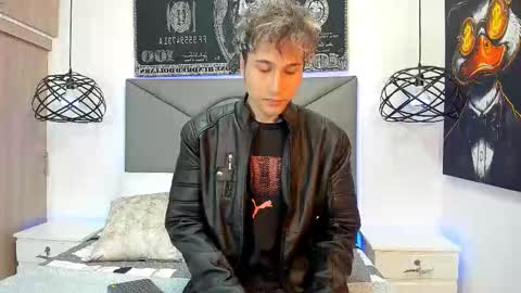 Snapshot of buddy_whitte chatting on October 22, 12:16 pm Buddy Whitte online show from October 22, 12:16 pm