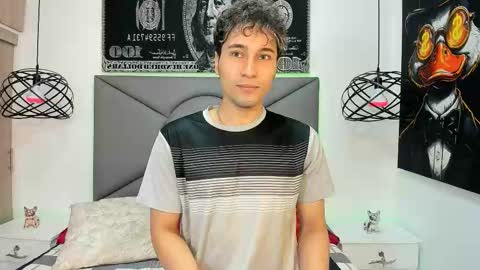 Snapshot of buddy_whitte chatting on December 15, 12:09 pm Buddy Whitte online show from December 15, 12:09 pm