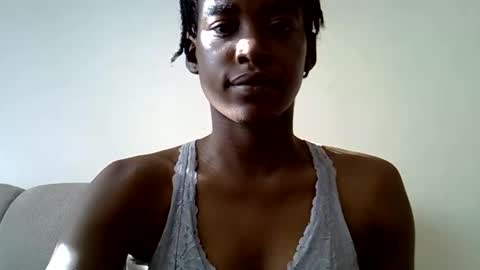 Snapshot of buffybaby_2 chatting on January 15, 5:34 am buffybaby_2 online show from January 15, 5:34 am