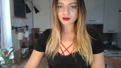 Buffy online show from October 21, 7:25 pm