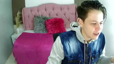 bug2025 online show from February 18, 2:40 am