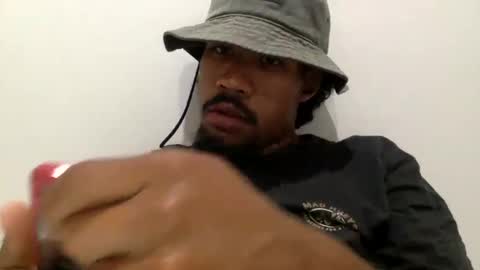 Snapshot of bulaboy27 chatting on February 10, 9:36 am meaty man online show from February 10, 9:36 am