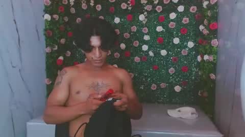 bull_cam online show from November 10, 8:19 pm