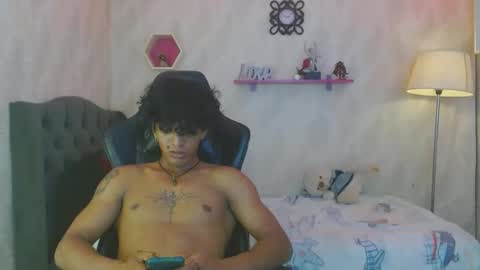 bull_cam online show from November 11, 7:14 pm