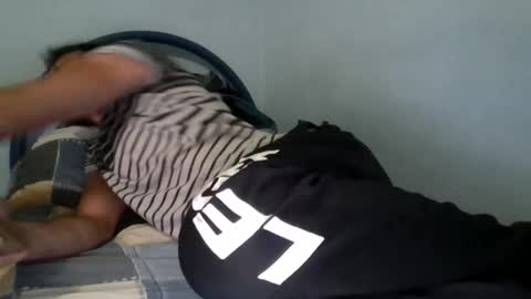 Bullboy9292 online show from December 9, 3:11 pm