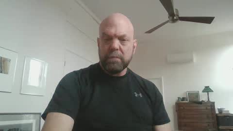 Snapshot of bulldog302w chatting on February 19, 6:21 pm bulldog302w online show from February 19, 6:21 pm