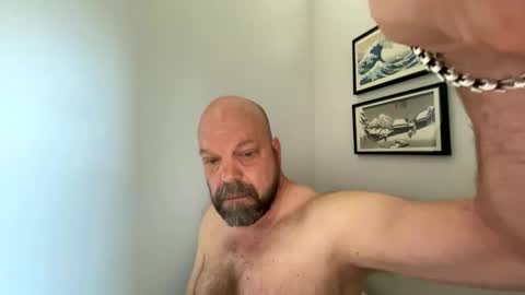 Snapshot of bulldog302w chatting on May 31, 11:39 am bulldog302w online show from May 31, 11:39 am