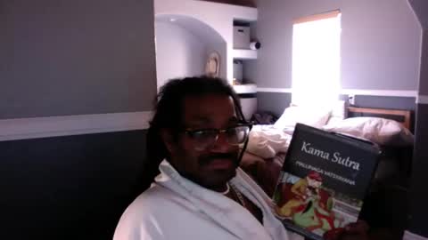 Bungalow Entertainment online show from October 19, 7:58 pm