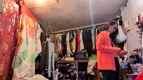 bunniandcryme online show from November 28, 4:37 am