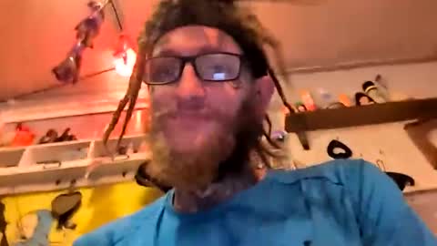 bunniandcryme online show from December 15, 3:33 am