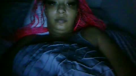 Snapshot of bunniebai chatting on December 7, 7:38 am bunniebai online show from December 7, 7:38 am