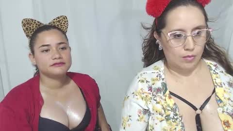 Snapshot of bunniosito chatting on October 30, 2:46 am bunniosito online show from October 30, 2:46 am