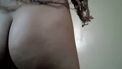 Snapshot of bunny_blushh chatting on March 1, 12:51 pm Bunny online show from March 1, 12:51 pm