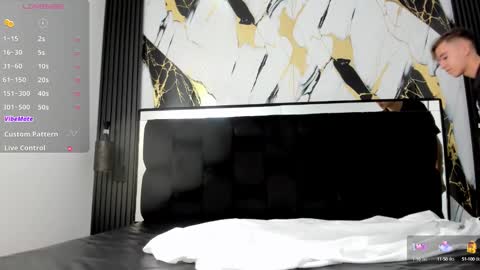 Snapshot of bunny_maxxi chatting on December 5, 12:11 pm bunny online show from December 5, 12:11 pm