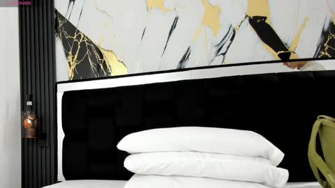 Snapshot of bunny_maxxi chatting on November 19, 12:16 pm bunny online show from November 19, 12:16 pm