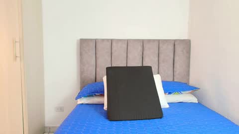 Carolina online show from January 13, 3:23 am