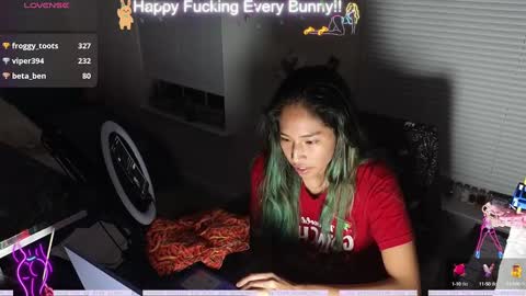 Snapshot of bunnycheekz chatting on December 1, 11:14 pm Tokki  bunny  online show from December 1, 11:14 pm