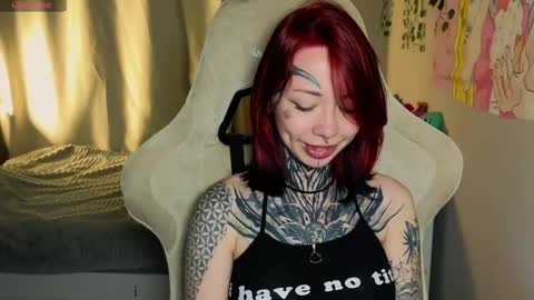 bunnykelly online show from May 21, 7:04 am
