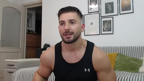 Snapshot of bunzdanny chatting on December 16, 4:49 pm BunzDanny online show from December 16, 4:49 pm