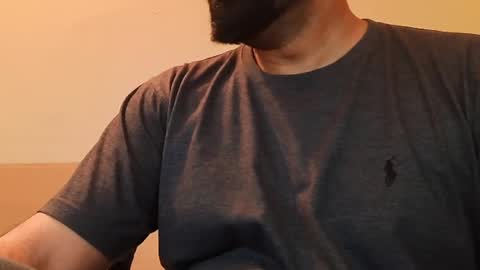 Hairy Arabian online show from January 3, 4:00 am