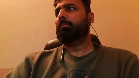 Hairy Arabian online show from January 12, 4:18 pm