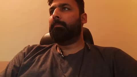 Hairy Arabian online show from January 16, 6:06 pm