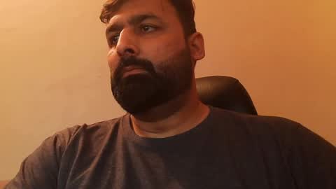 Hairy Arabian online show from January 20, 7:15 am