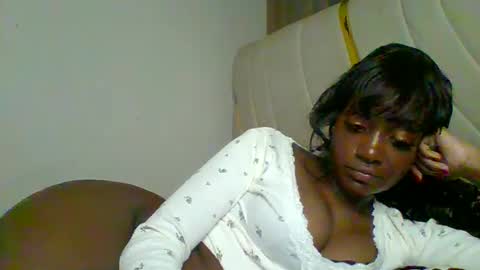 Snapshot of burningdesire_ chatting on January 16, 12:25 am desire online show from January 16, 12:25 am