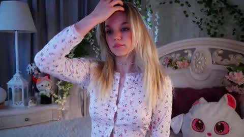 Jessica online show from November 24, 2:28 pm