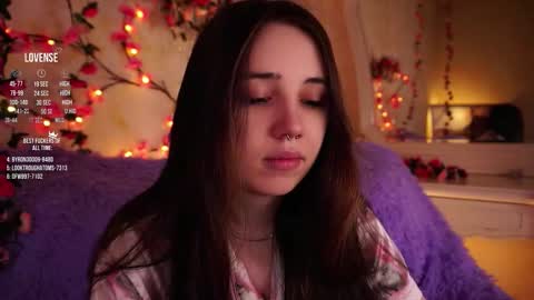 Snapshot of burnletitallburn chatting on January 11, 2:49 am Jessica online show from January 11, 2:49 am