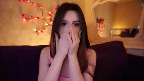 Snapshot of burnletitallburn chatting on February 4, 3:56 am Jessica online show from February 4, 3:56 am